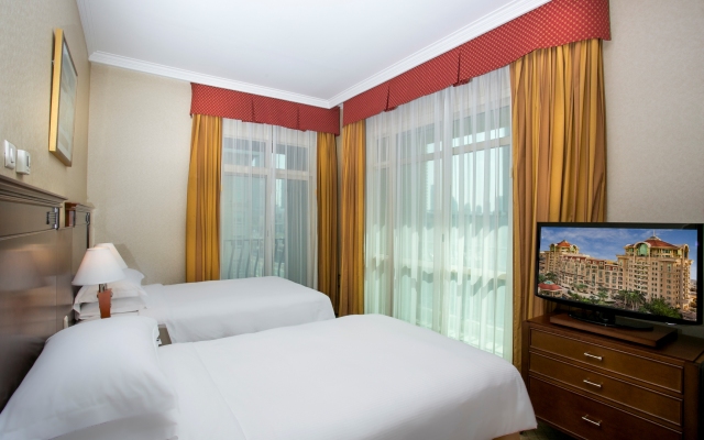 Roda Al Murooj Apartment & Residences
