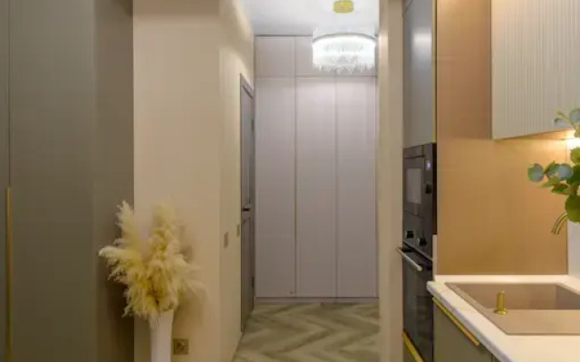 KrasLoft V Zhk Bulvar Tsvetov Na 4 Chelovek Apartments