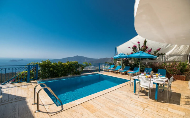 Paradise Kalkan Villalari