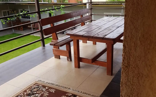 Na Zayachyey Polyane Guest house