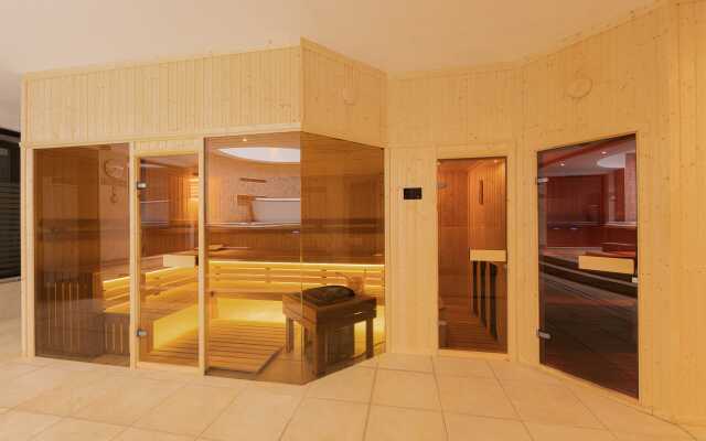 Bazilika alatt Panzió Hotel