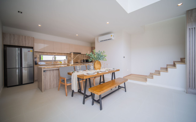 Zenithy 3BR with Pool by NLA Villa