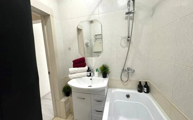 Na Baumana Apartments