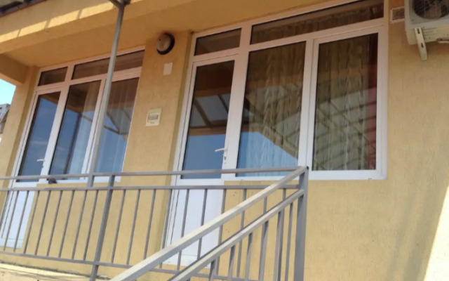 U Serezhi Guest House
