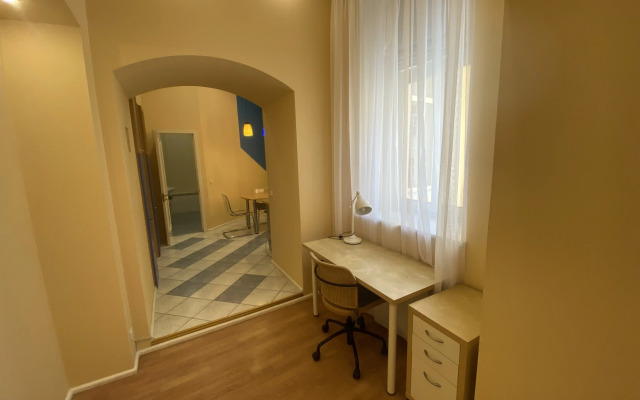 Апартаменты Двухкомнатные на набережной реки Мойки