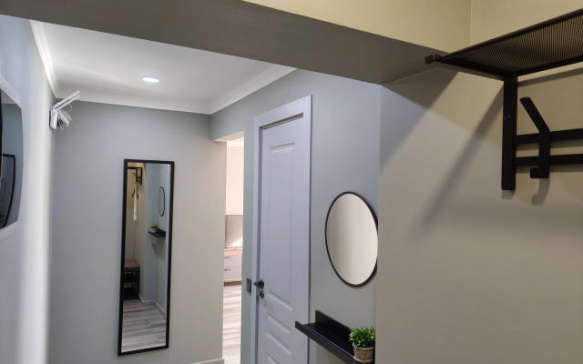 Квартира Стильная с Видом на Кирху Святого Семейства