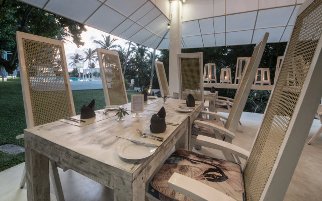 W15 Escape Ahangama Boutique-hotel