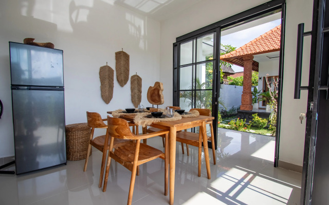 Novaya Chastnaya, Ogromny Basseyn, Changu, View Bali Villa