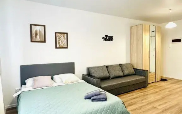 1 Na Grenaderskoy Flat
