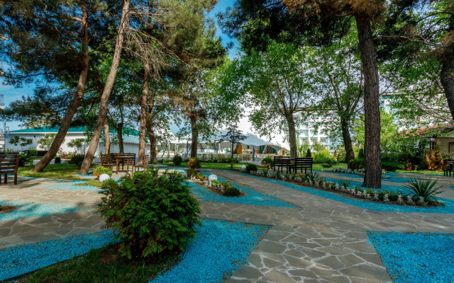 Lazurnyij Bereg Hotel