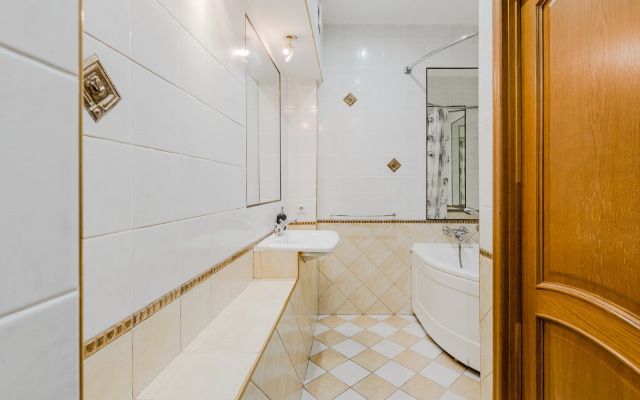 Апартаменты SpbStay с сауной на Невском проспекте 90