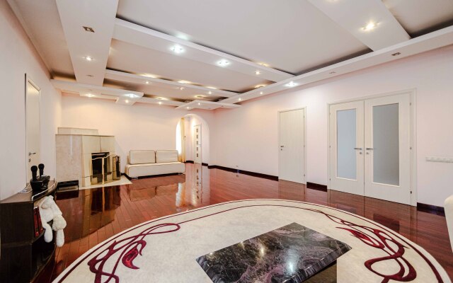 Derevnya Yusupovo S Basseynom I Saunoy Private House