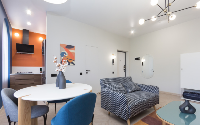 Квартира Величественная сталинка на набережной в историческом центре города-героя.