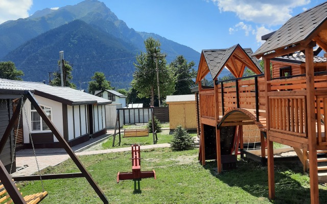 Nur House Hotel