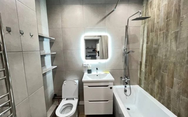 Posutochno V Zhk Levoberezhye Flat