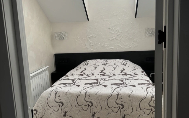 Ostrov Very Na 13 CHelovek SPA kompleks Bania Na Drovakh Bassein Guest House