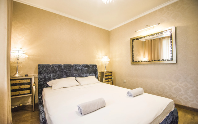 Апартаменты на Победителей 39