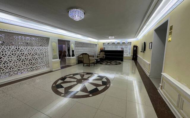 Отель Grand Silk Road Hotel