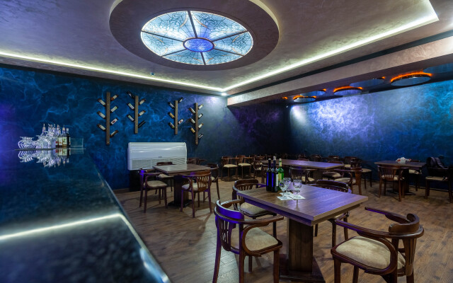 ARK Hotel