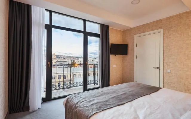 Gallery Palace Hotel
