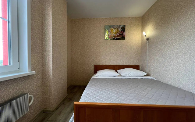 Trekhkomnatniye na Moskovskom Prospekte 44 Apartments