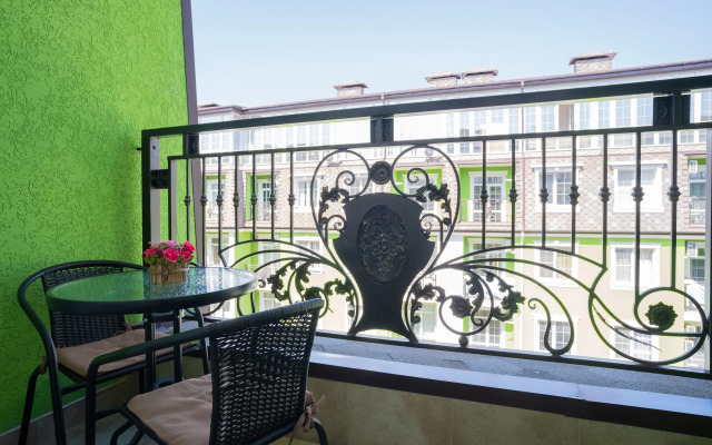 Апартаменты Red Apartments Арт Лайт Сити Апартамент Либерман