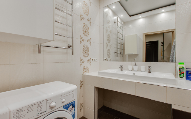 Na Belorysskaya 10 Apartments