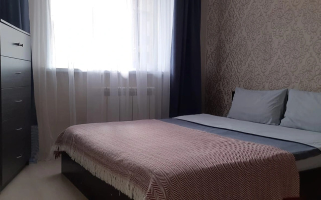 Uyutnaya kvartira ryadom s Naberezhnoy Apartments
