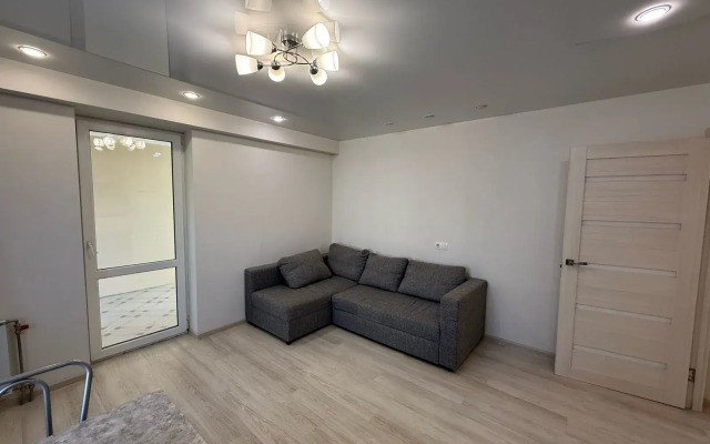 Na Frezerovschikov 35 Flat