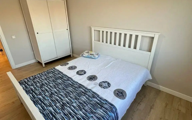 Ady Lebedevoy 47 Flat