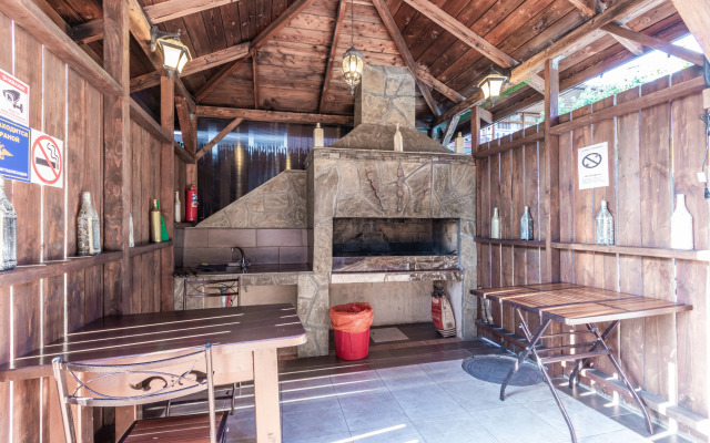 Villa Lychiya 2 Guest House