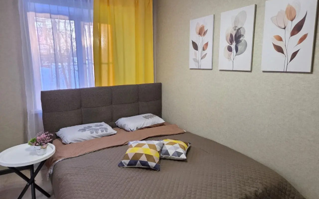 Квартира напротив ТЦ Небо