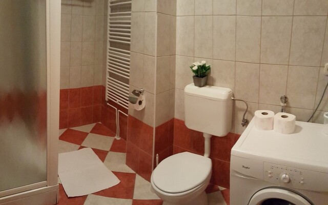 Knezevic Cedo Apartments