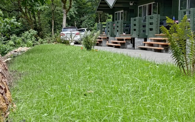 Uschelye Gagripsh Hotel