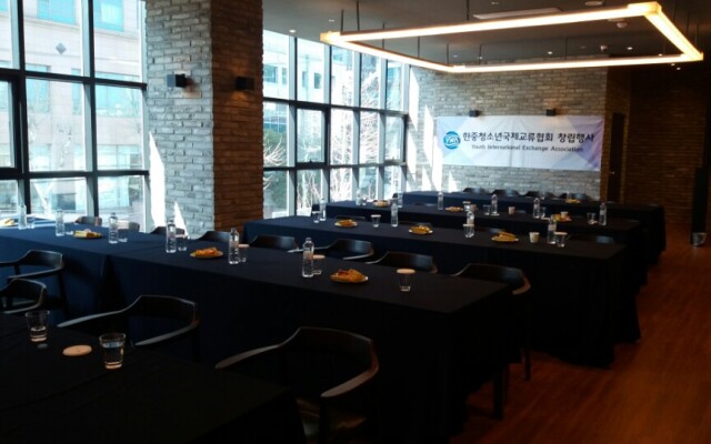 Vella Suite Hotel Suwon