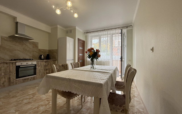 Dvukhkomnatnaya Lenina 49 (30) Flat