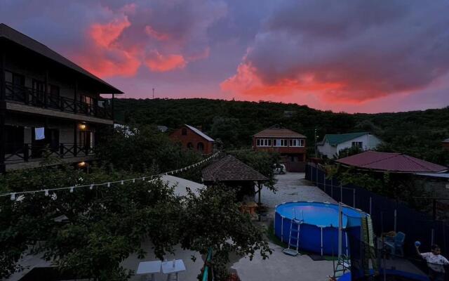 Usadba Guest House