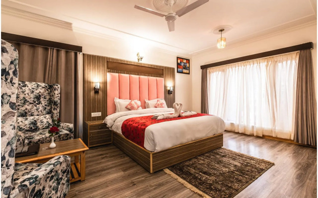 Sangaylay Palace Hotel