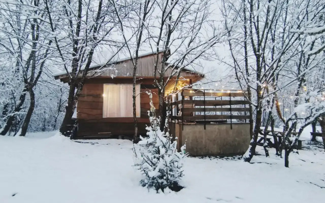 Grushovaya Voda Glamping