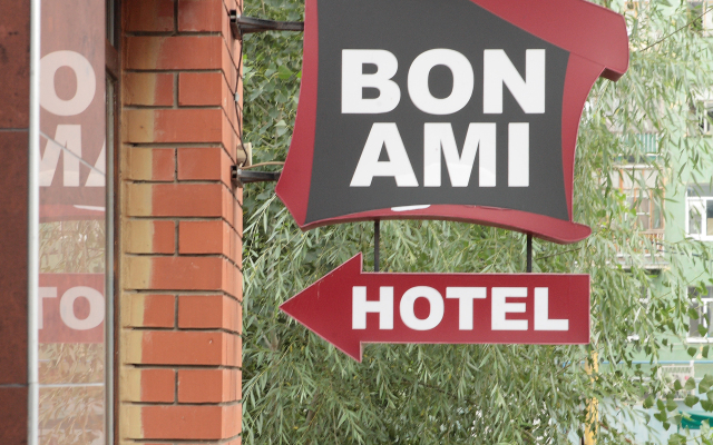 Bon Ami Hotel