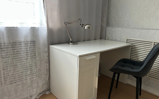 Trekhkomnatnaya Flat