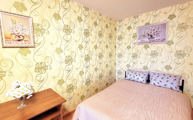 Romashkovaya Flat