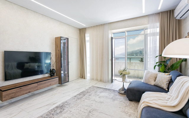 Yalta Plaza Apartments