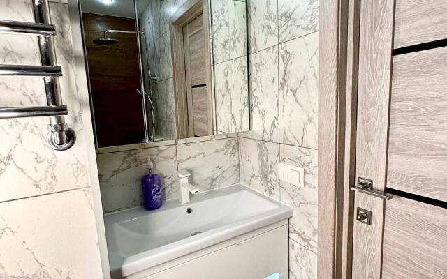 Апартаменты с видом на ТЦ Круиз