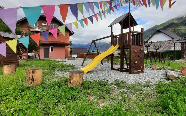 Vila Liza s Transferom k Podemnikam Guest House