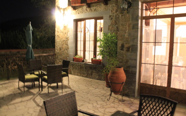Hinyard Hotel