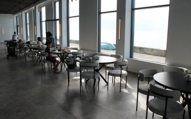Hotel Izumrud