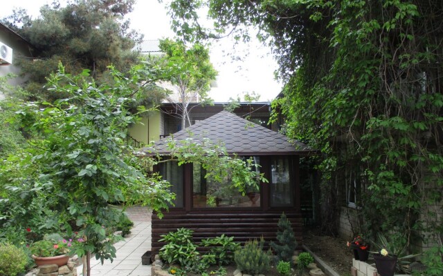 Kryim Guest House