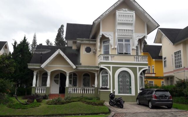 Trans Villa