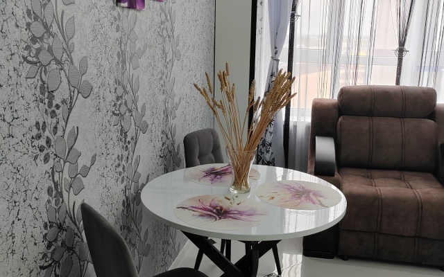 Zhk Levoberezhnaya Flat